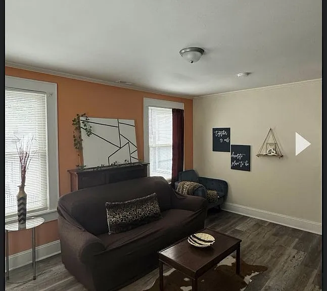 397 Kerr St NW — Photo 2
