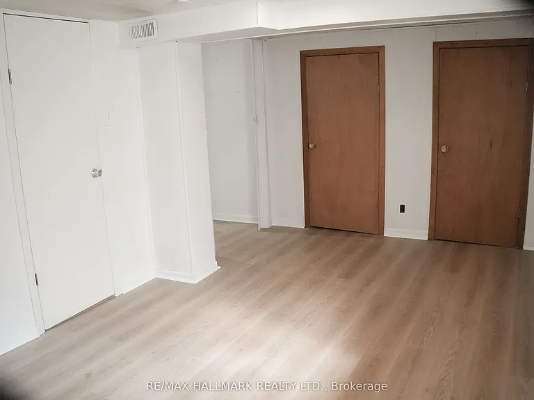 1191 Islington Ave #BASEMENT — Photo 11