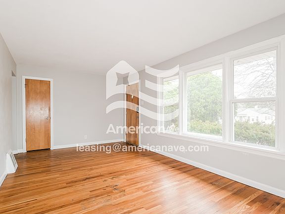 4-Living Room