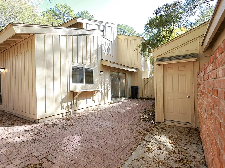 2302 W Settlers Way — Photo 8