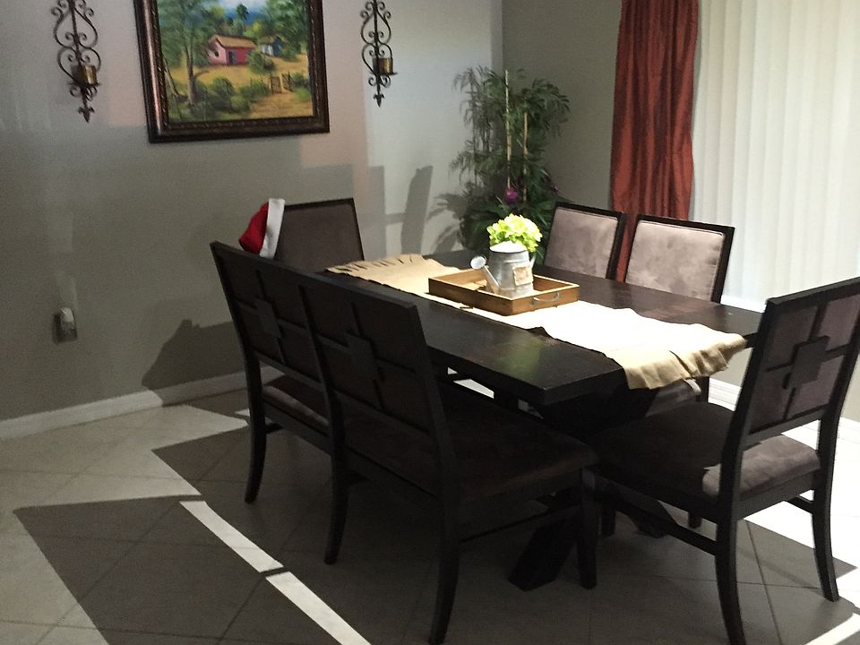 1st image of 3904 La Flor Dr