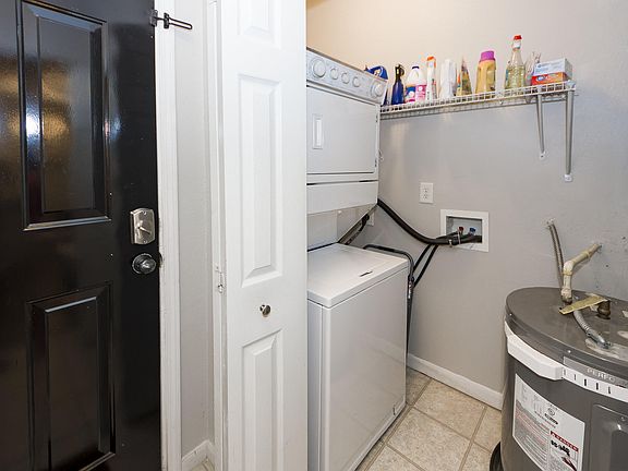 4th image of 60 Fenwick Hall Aly APT 135