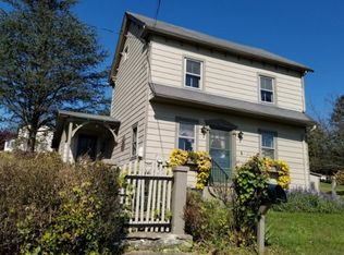 1095 Harmony Hill Rd, Downingtown, PA 19335