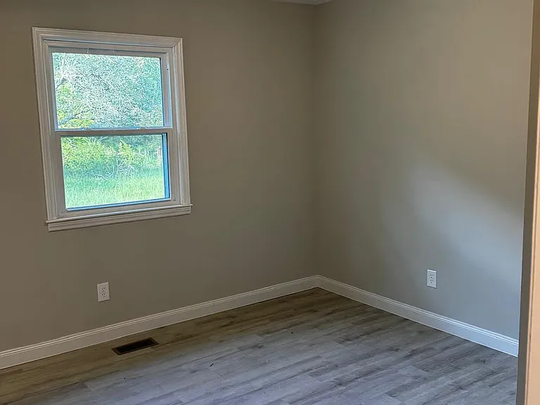 3295 Amity Hill Rd — Photo 12