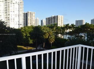2801 NE 183rd St APT 410W, Aventura, FL 33160