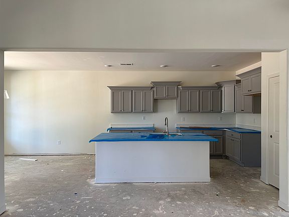 5th image of 140 Valleyview Ln