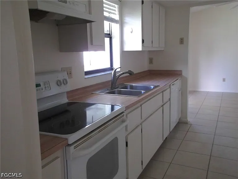 111 Doveside Ln — Photo 7