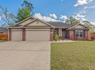 3066 Crown Creek Cir, Crestview, FL 32539