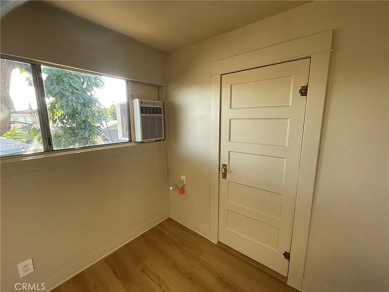 3758 Dozier St — Photo 9