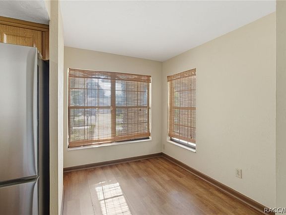 5th image of 3632 N Honeylocust Dr