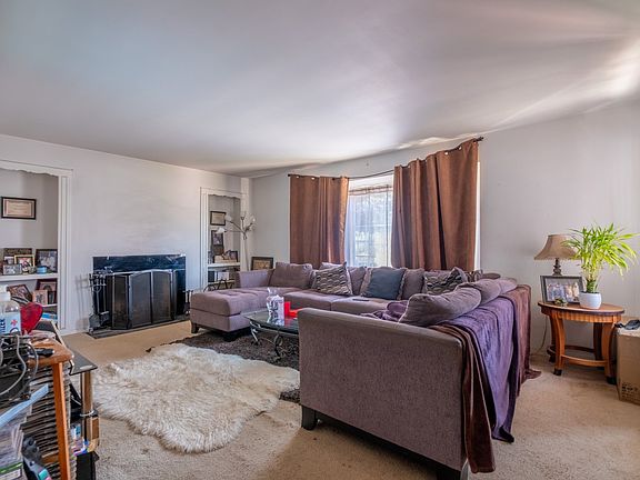 3rd image of 3527 Floresta Ave