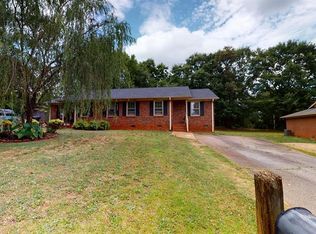 106 Diehl Ct #B, Boiling Springs, SC 29316