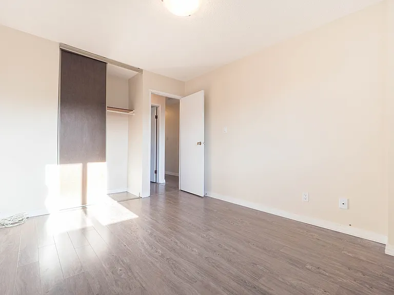 1010 41st St NW — Photo 7