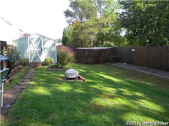 5th image of 224 Oak Grove Blvd