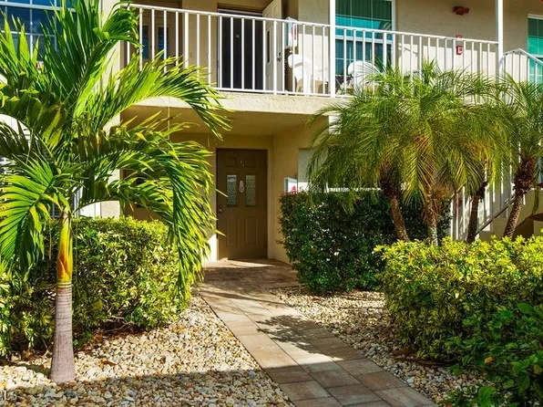 1317 SE 46th Ln APT 104, Cape Coral, FL 33904