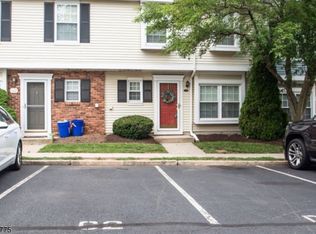 381 Inwood Ct, Somerset, NJ
