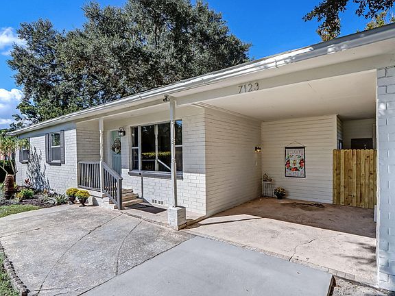 5th image of 7124 Hielo Dr