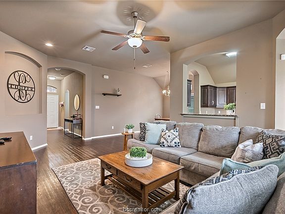 5th image of 5267 Sagewood Dr