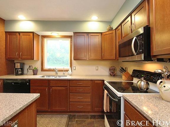 5th image of 2597 Honey Creek Ave NE
