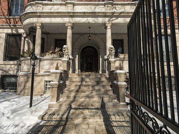3rd image of 924 W Leland Ave #3W