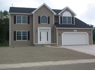 1481 Evergreen Dr, Lake View, NY 14085