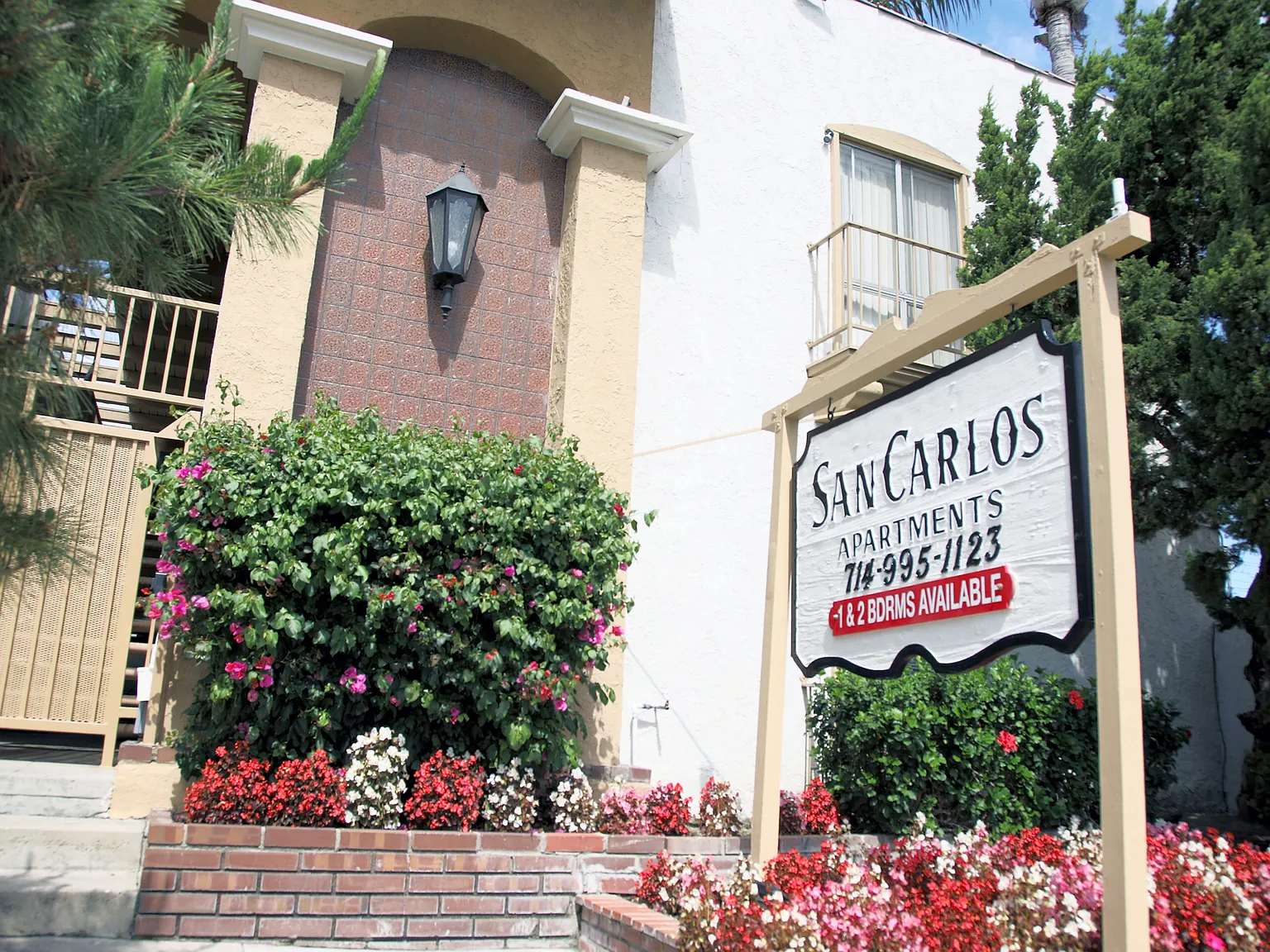 San Carlos Apartment Homes — Photo 2