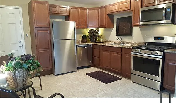 342 W Myers Ave