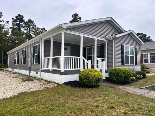 80 Pinetree Ln, Mays Landing, NJ 08330