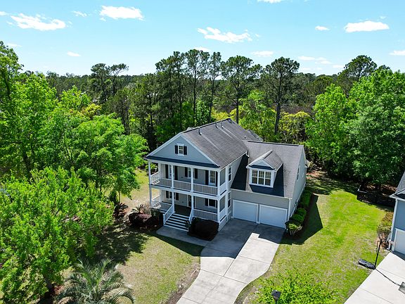 3rd image of 2988 Riverwood Dr
