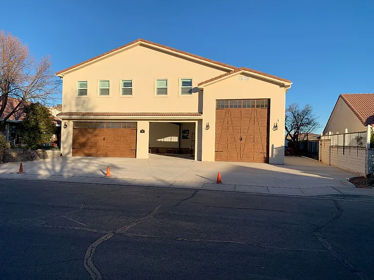 1696 N 2500 W — Photo 1