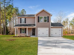 572 Lakerun Dr, Bunnlevel, NC 28323