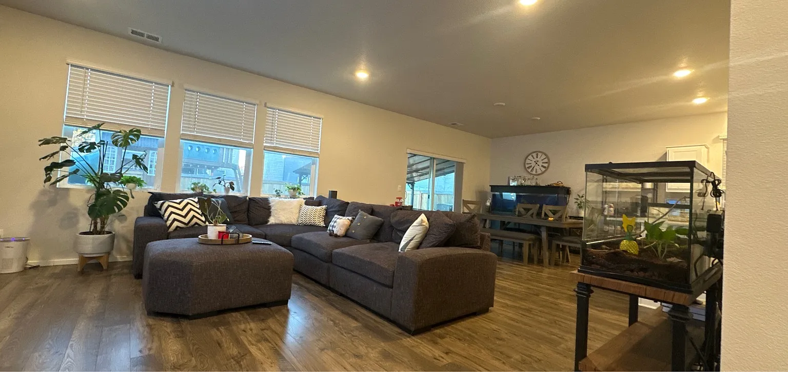 477 Himalaya Street Northeast - 1 — Photo 3
