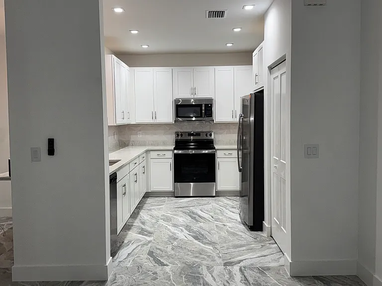 kitchen /stainless steel appliances