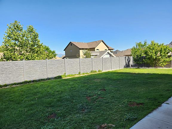 5th image of 1408 S Meadow Crest Way