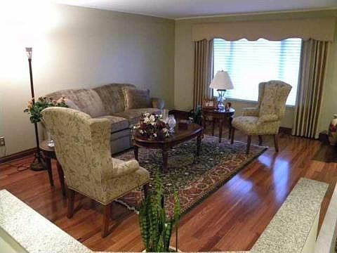 4th image of 43362 Interlaken Dr