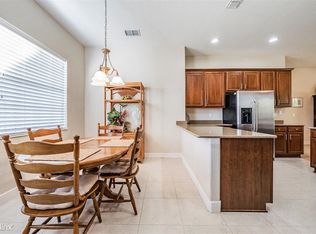 9829R Rolling Cir, San Antonio, FL 33576