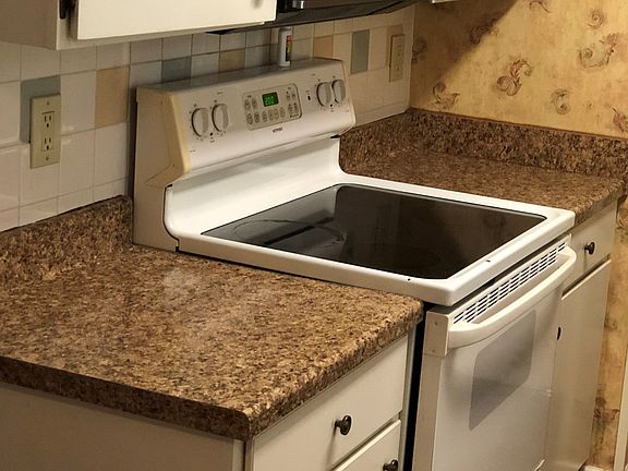 5th image of 12504 Wildwood Ln