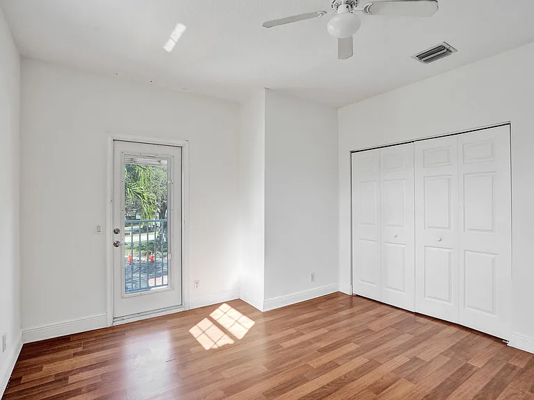4214 NW 38th Dr — Photo 41