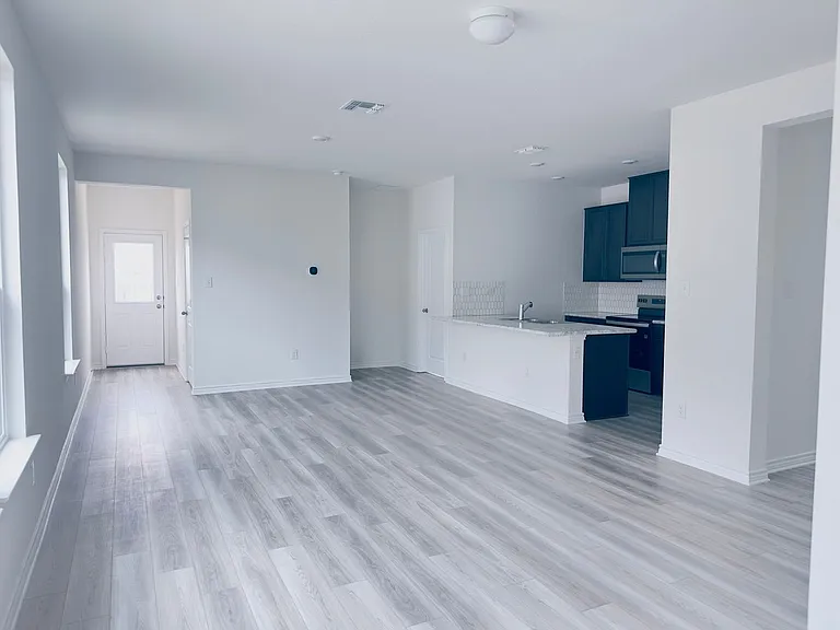 14311 Calaveras Cv — Photo 3