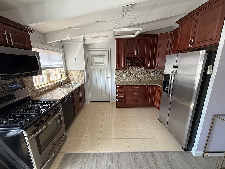 2148 W Rosemont Ave #4 — Photo 6