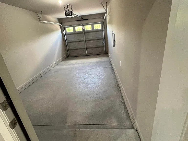 318 Delta Dr — Photo 11