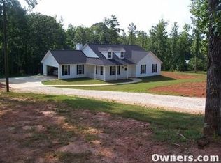 201 Oak Forest Dr W, Hogansville, GA 30230