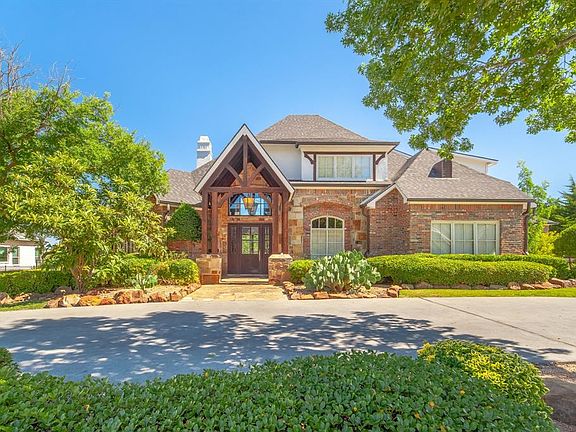 5th image of 5808 N Woodcreek Cir