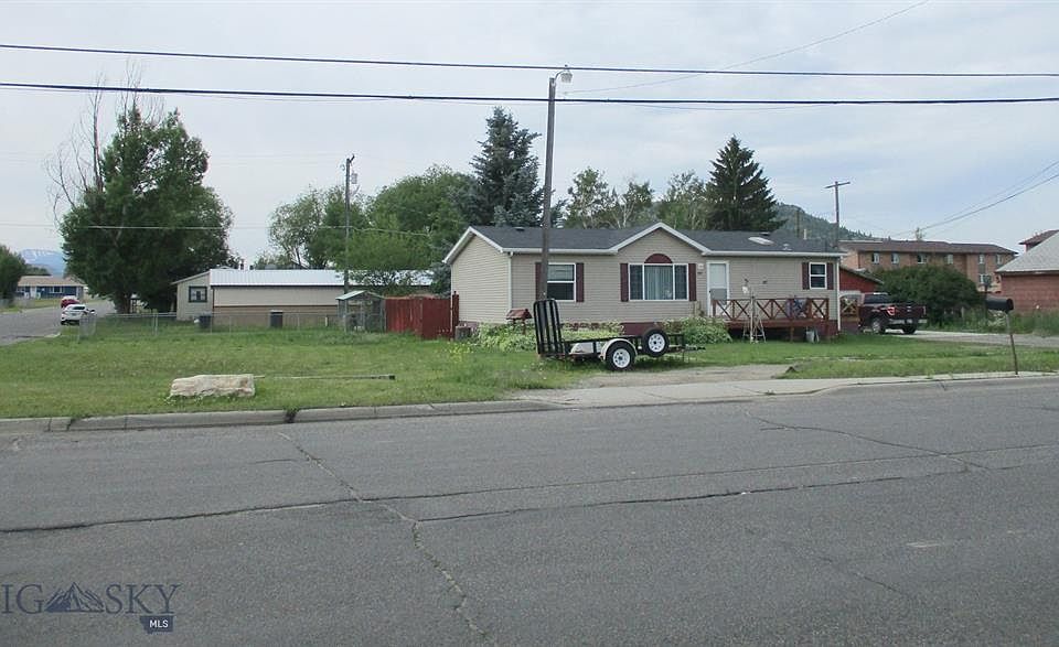 2nd image of 958 Evans Ave