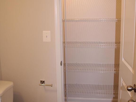 2nd image of 2583 Hopton Ln