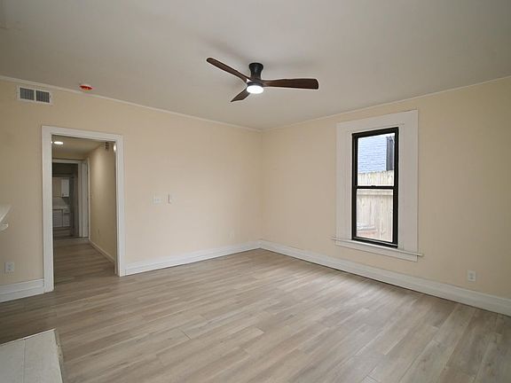 5th image of 129 W 9th St