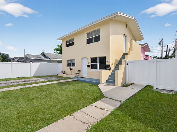 2nd image of 2858 Freemont Ter S #2860