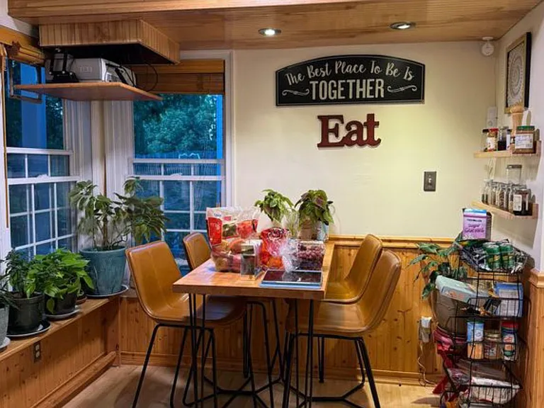 11729 Park Forest Ct — Photo 4