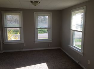 502 E Madison St, Cuba, IL 61427