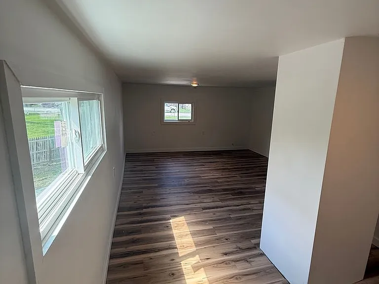 524 Short St — Photo 23